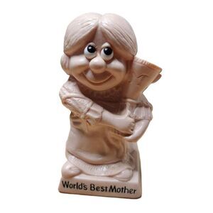Vintage 1970 R&W Berries “World’s Best Mother” Figurine – Pink Resin